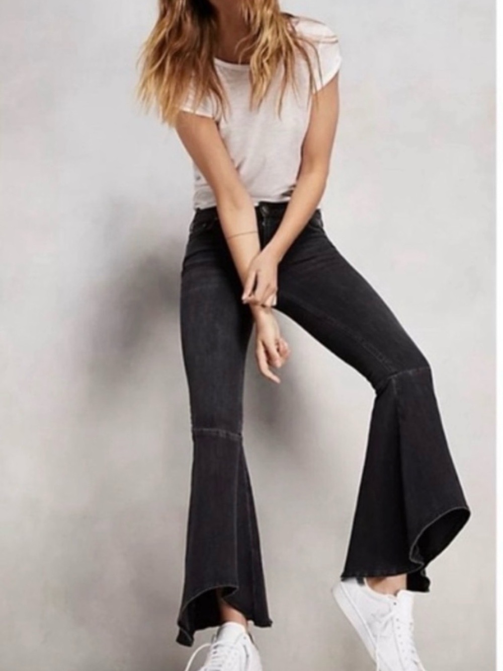 🌺NWT FREE PEOPLE $98 High-Waist Black Flared Women Jeans🌺
